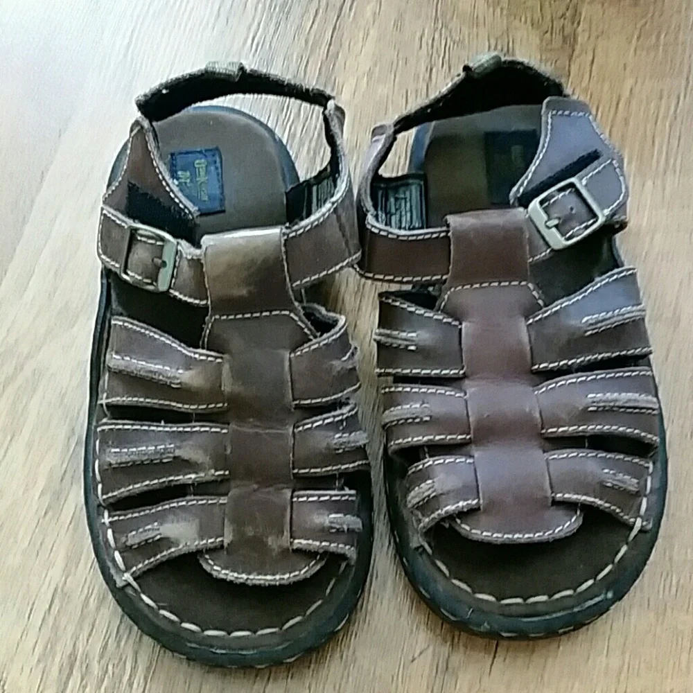 Oshkosh leather‎ sandals